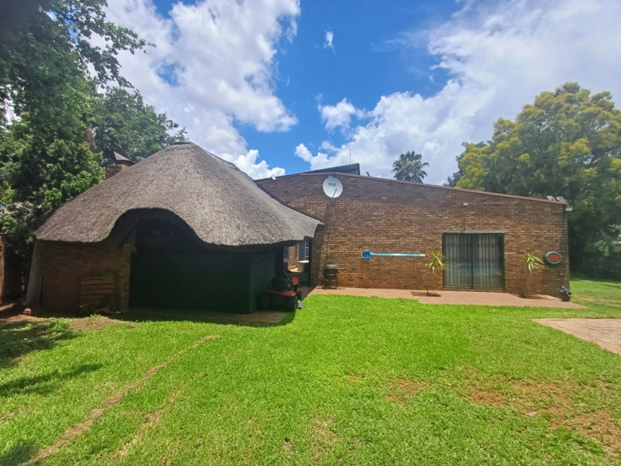 3 Bedroom Property for Sale in Vaal Park North West